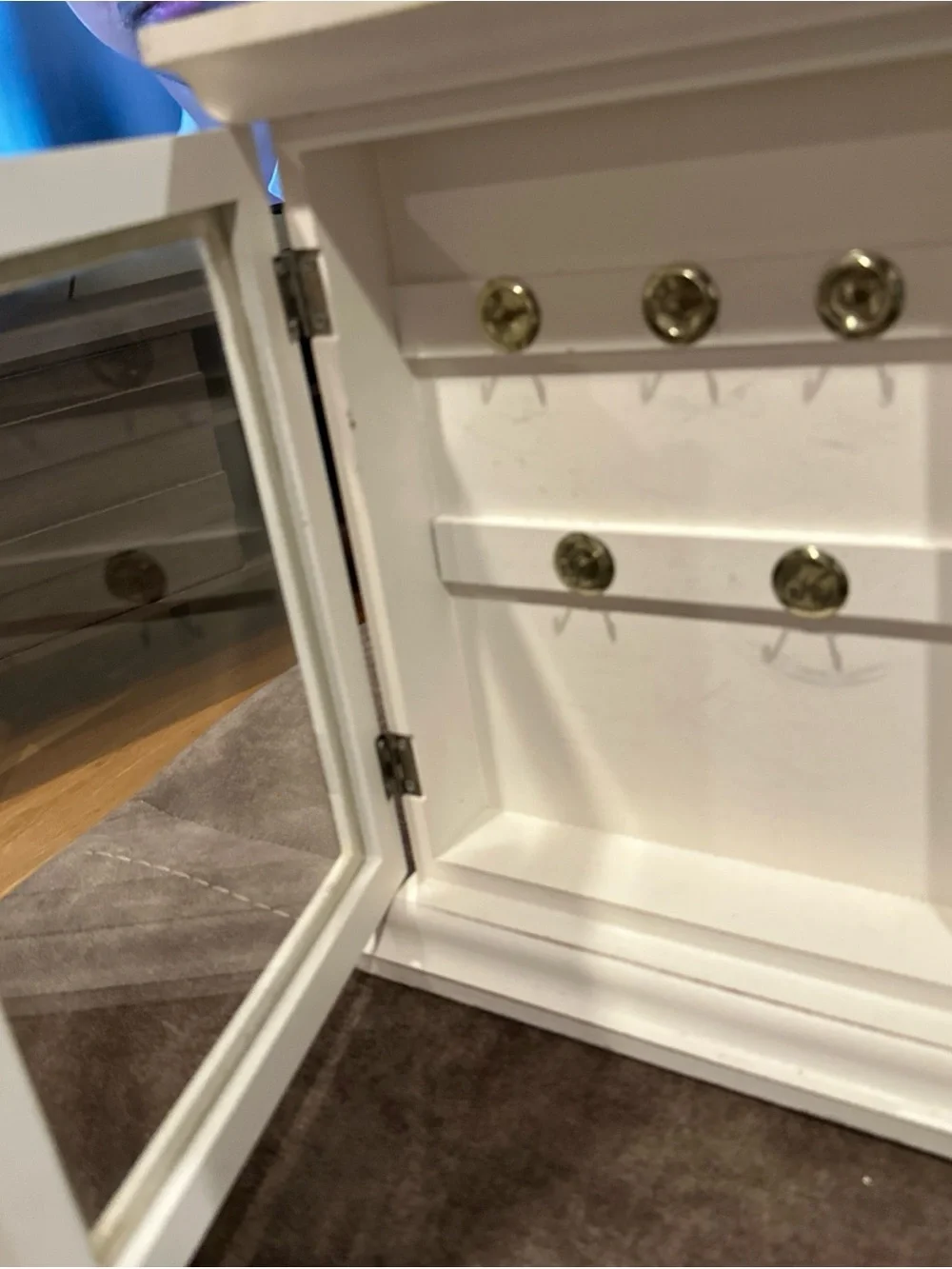 Source Unknown White Decorative Jewelry / Key Cabinet with Floral Crest
